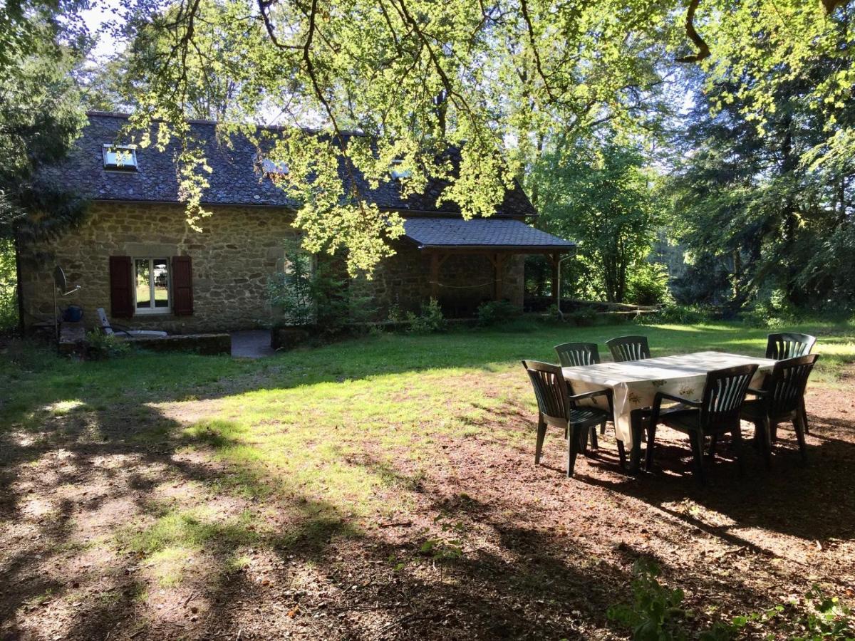 Gites Chateau Le Bois Saint-Julien-aux-Bois Esterno foto